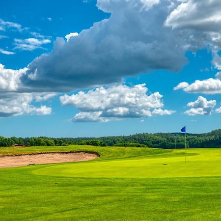 Kiladalens Golf & Lodge Nykoping Exterior photo